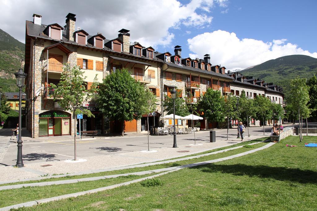Apartamentos Los Tilos Benasque Bilik gambar
